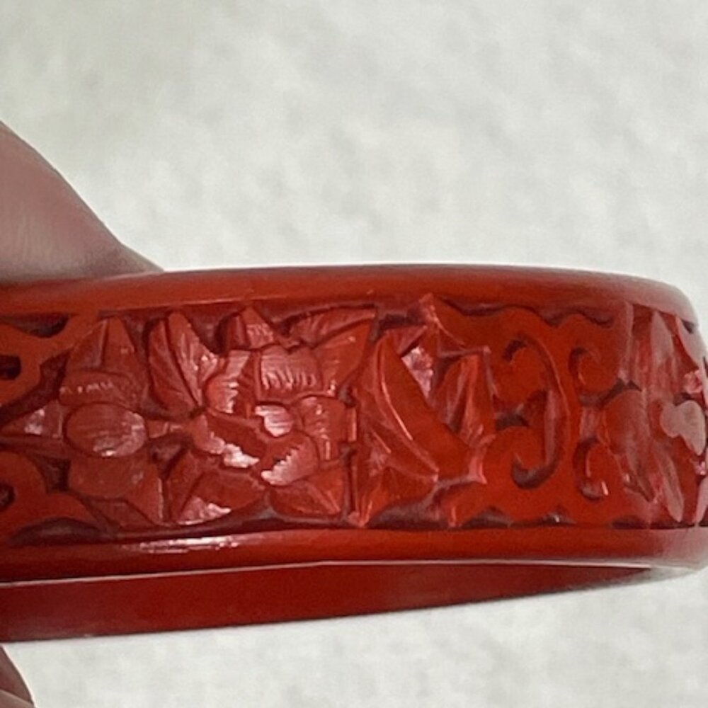 Chinese cinnabar bangle bracelet. - Picture 4 of 7